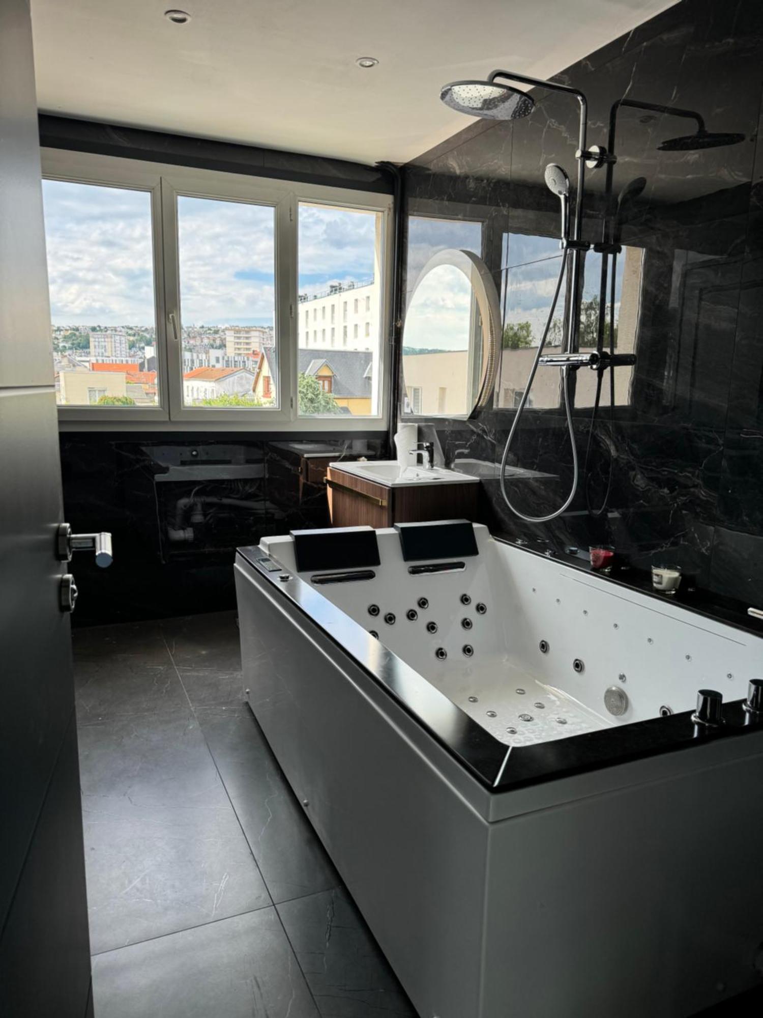 Appartement Jacuzzi Le Havre Exterior photo